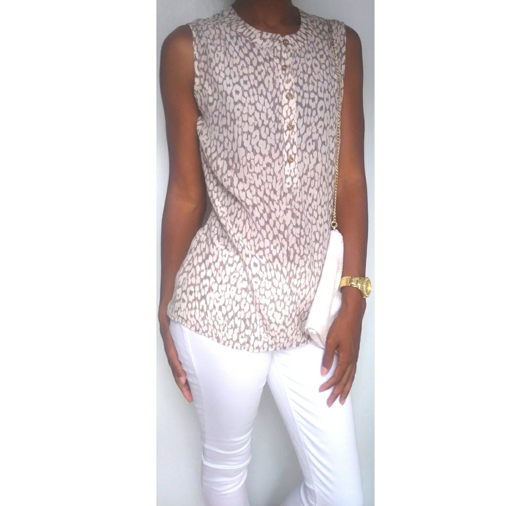Banana Republic Sheer abstract spotted